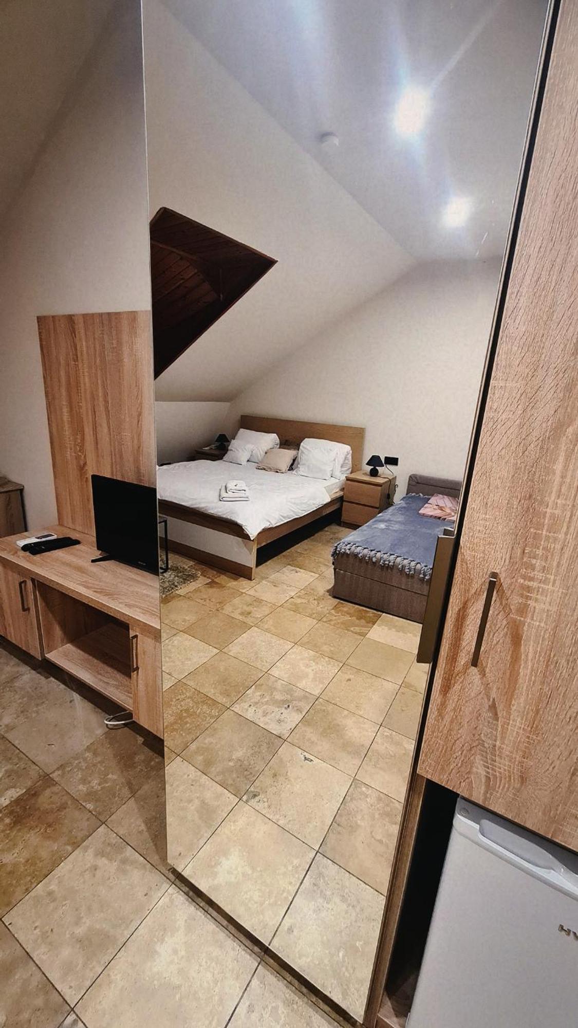Downtown Apartments With Shared Kitchen Győr Eksteriør bilde